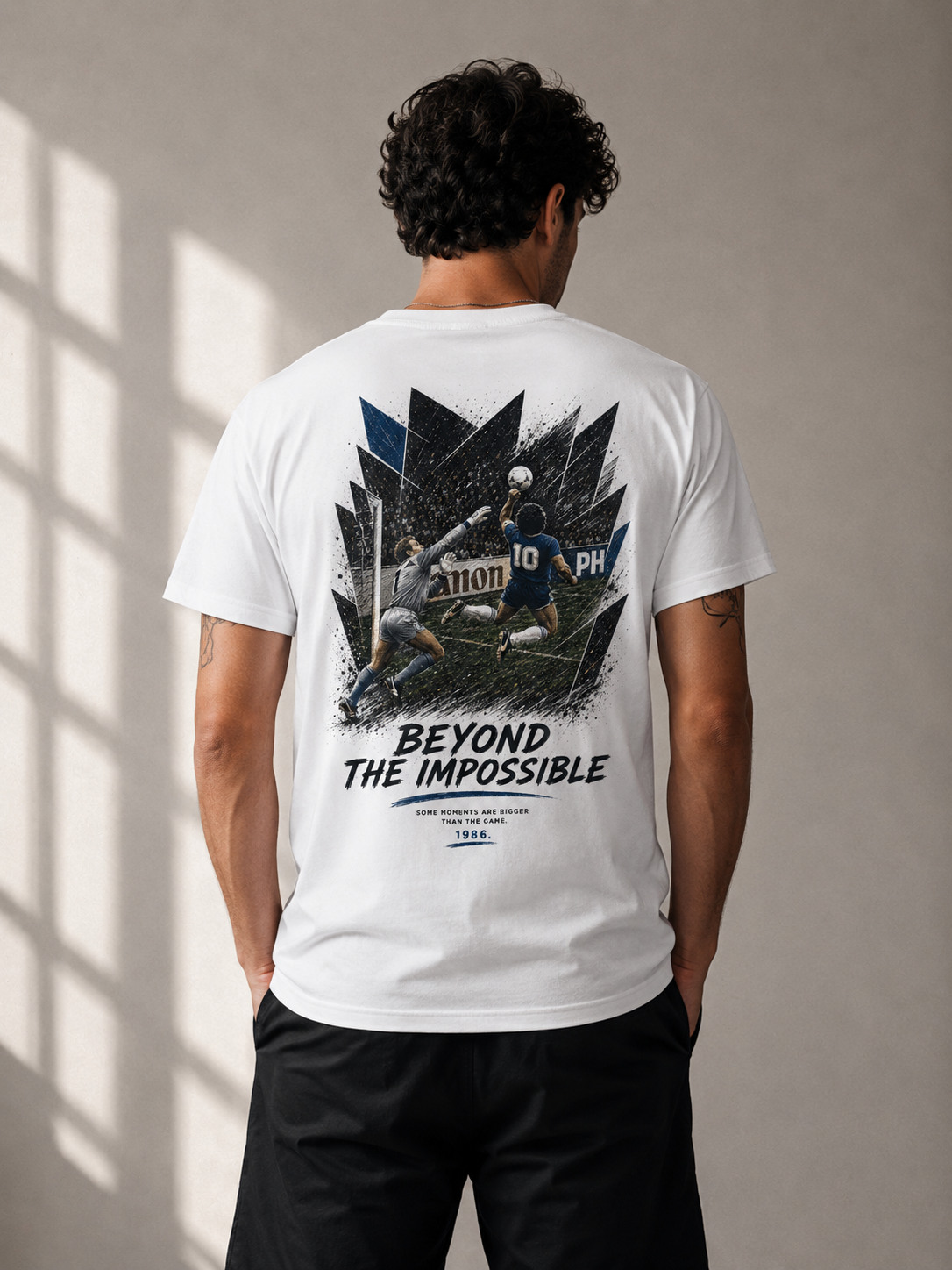 T-shirt Maradona — Beyond The Impossible 1986