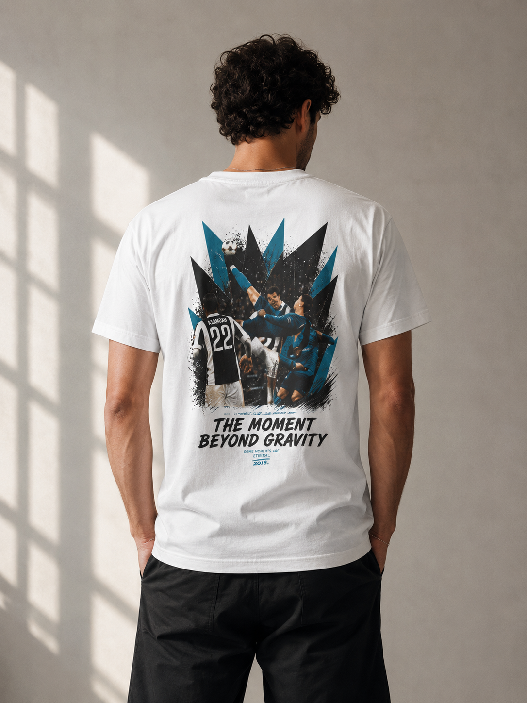T-shirt Cristiano Ronaldo — The Moment Beyond Gravity 2018